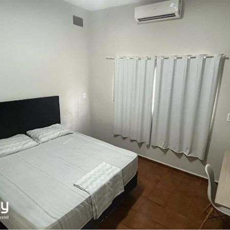 אראקטובה Ritz Hostel מראה חיצוני תמונה