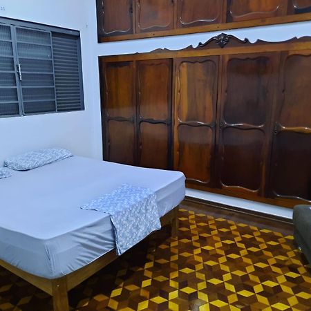 אראקטובה Ritz Hostel מראה חיצוני תמונה