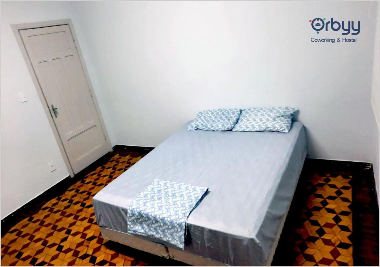 אראקטובה Ritz Hostel מראה חיצוני תמונה