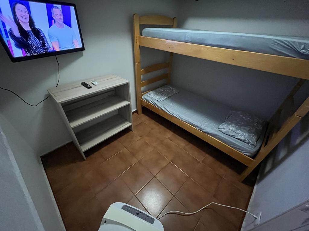 אראקטובה Ritz Hostel מראה חיצוני תמונה